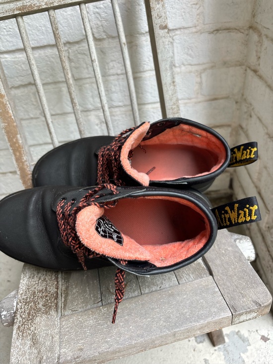 Dr. Martens // Doc Martens Bonny II Dual Black leather Casual Ankle boot sz 8 main image 13